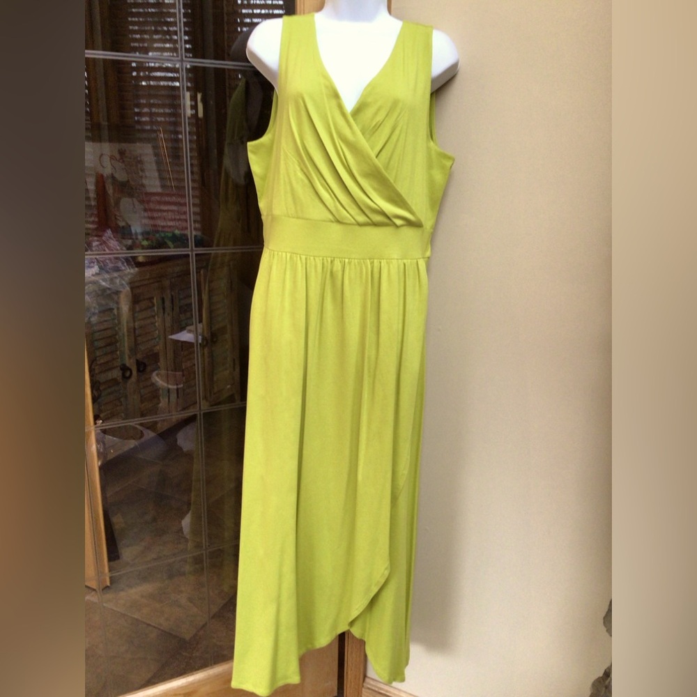Land’s End sleeveless maxi dress. EUC.